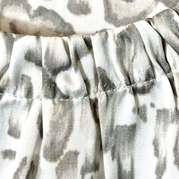 Chico’s gray & white abstract animal print gathered neck tank shell XL - Picture 4 of 8